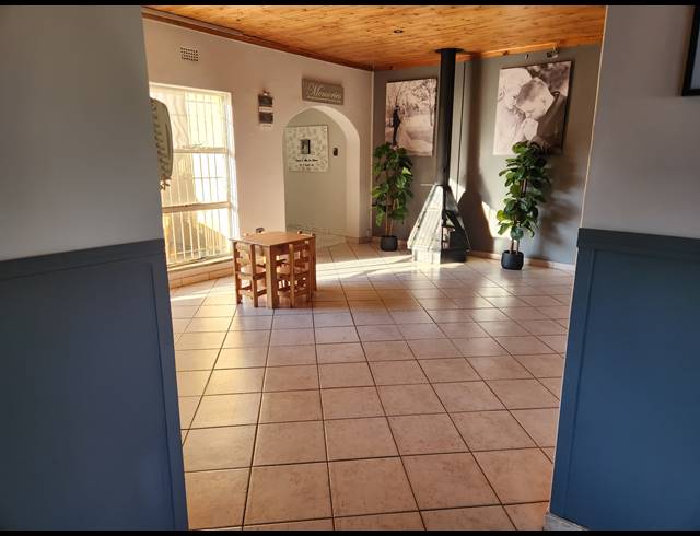 4 BEDROOM HOUSE FOR SALE IN VANDERBIJLPARK SW 2